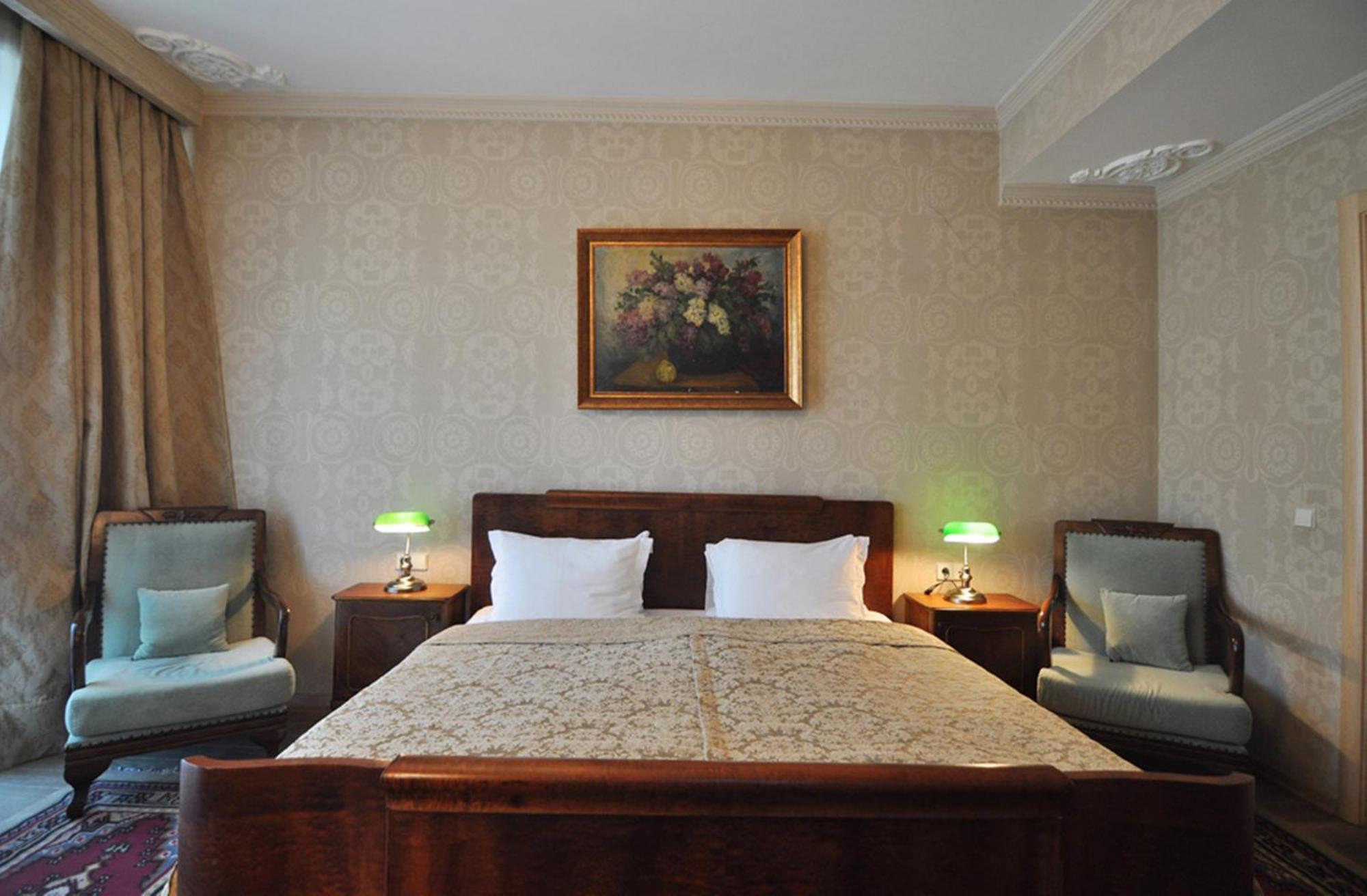Vinotel Boutique Hotel Tbilisi Rum bild